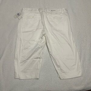 GAP Women's White Capris